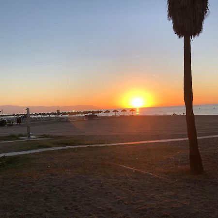 Malibu Beach Torremolinos Bagian luar foto